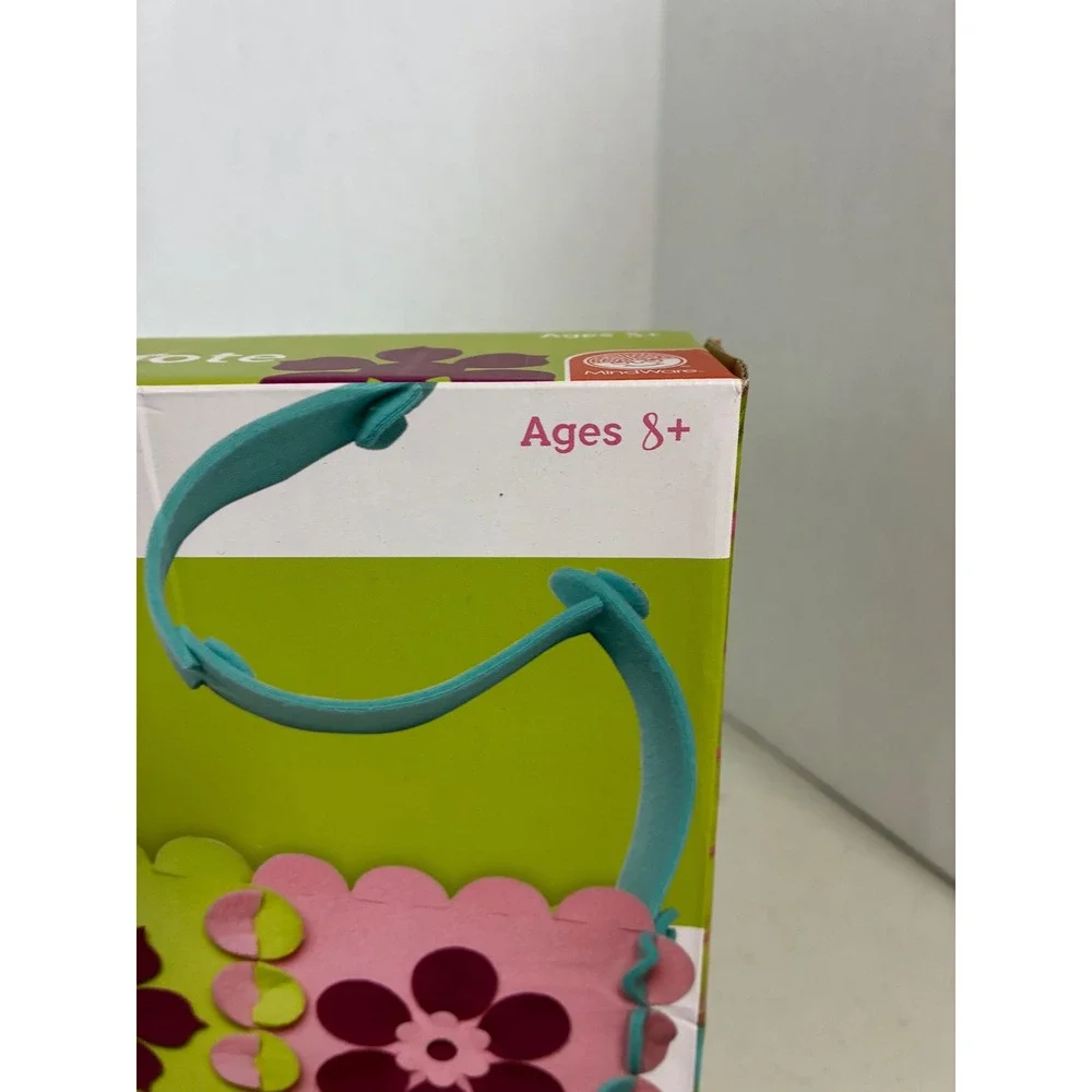 MindWare MYO Fleece Flower Tote DIY No Sew Craft Kit Ages 8+ 12x12 Bag‎ New